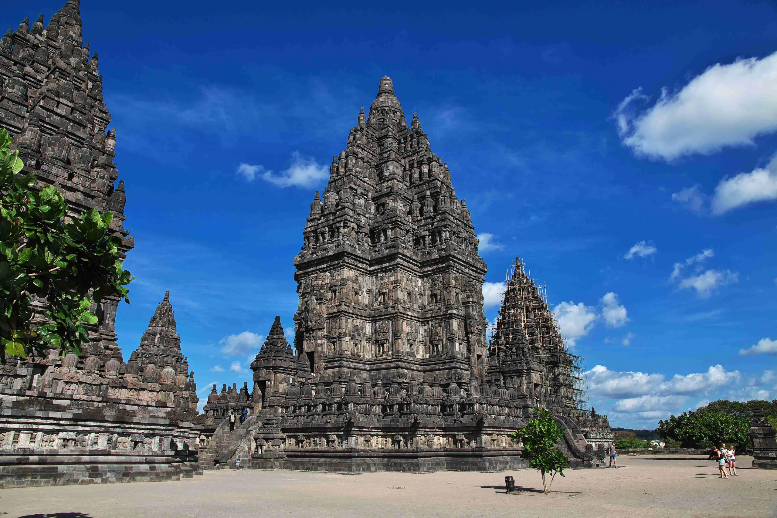 Travel Jakarta Yogyakarta PP